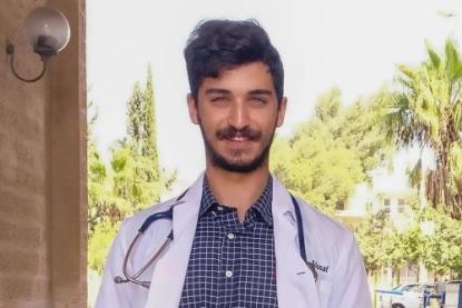 من طالب طبّ إلى طالب علاج... قصة شاب أردني أصيب بمرض السرطان أثناء تخصصه: 