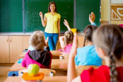 إلى الطلاب: وجهوا نصيحة إلى المعلمين والمعلمات في عيد المعلم من خلال المشاركة في هذا الحملة