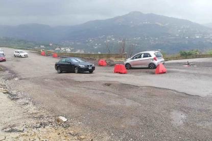 وزير المالية يؤمن الإعتمادات لإصلاح طريق الشوف الرئيسية